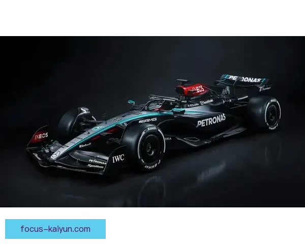 F1赛季最新动态车队角逐冠军悬念再升级焦点车手表现引热议持续发酵