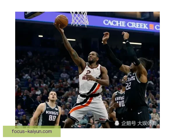 快船新赛季前瞻冲冠窗口再启航莱昂纳德乔治健康状况决定球队上限